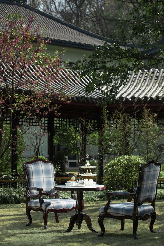 Hotel Outdoor Furniture